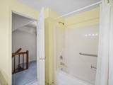 903 Foxwood Circle - Photo 19