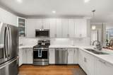 320 Middlesex Ave - Photo 3
