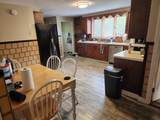 586 Franklin St - Photo 3