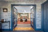 17 Winsor St - Photo 12
