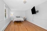 300 Kenoza St - Photo 24