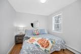 300 Kenoza St - Photo 26