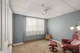 111 Foster St - Photo 16