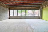 499 Essex Street - Photo 3