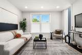 602 Canterbury - Photo 3