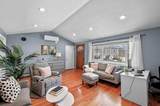 129 Moody St - Photo 12