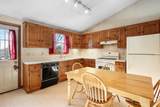 15 Angie Ave - Photo 4