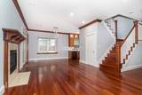 22 Sigourney St - Photo 2
