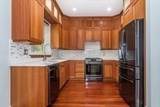 22 Sigourney St - Photo 6