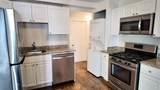 294 Windsor St - Photo 1