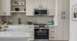 93 Bennington St - Photo 7