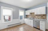 20 Leslie St. - Photo 2