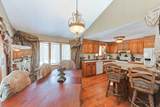 10 Colleen Way - Photo 6