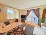 33 Pond Ave - Photo 3
