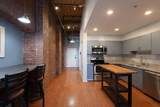 172 Middle - Photo 2