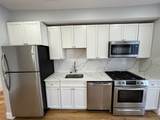 372 Oxford St - Photo 4