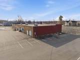 1004 Memorial Ave - Photo 2