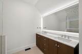 309 Broadway - Photo 18