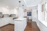 172 Beacon St - Photo 15