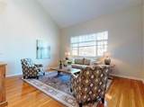 137 Glenville Ave - Photo 3