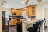 28 Everett St - Photo 6