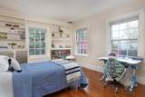 1010 Centre St - Photo 8