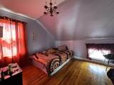 631 Walnut St - Photo 14