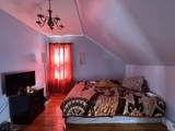 631 Walnut St - Photo 15