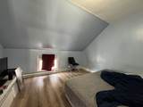 631 Walnut St - Photo 8
