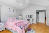 267 Chestnut St - Photo 16