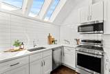 9 Upham Ave - Photo 4