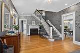 54 Lincoln Street - Photo 3