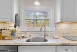 38 Brook St - Photo 9