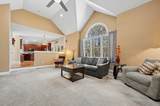 320 Lincoln Circle - Photo 16
