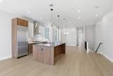 407 E 7th St - Photo 26