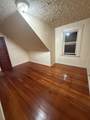 31 Sidney St - Photo 2