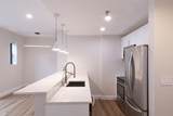636 Beacon - Photo 4