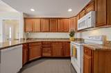 3 Quaker Way - Photo 6