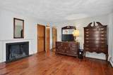 19 Ash St - Photo 17