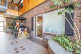 241 King St - Photo 5