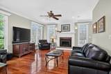 18 Manchester Dr - Photo 3