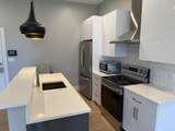 60 Cross St E - Photo 5