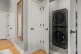60 Cross St E - Photo 23