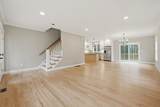 86 Plain Street - Photo 17