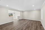 989 Bay Street - Photo 18
