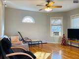 31 Irving St - Photo 3