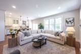 27 Thomas Mann Circle - Photo 11