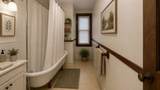 12 Francis - Photo 16