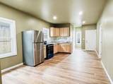 579 Bay St - Photo 5