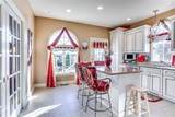 17 Webster St - Photo 11